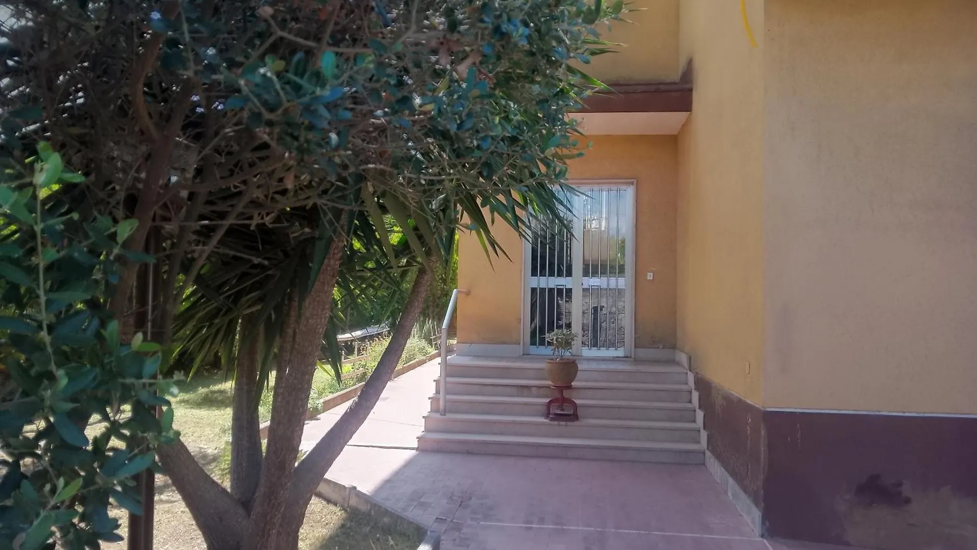 Casa In Villa Nel Parco Del Vesuvio Pollena Trocchia Italy