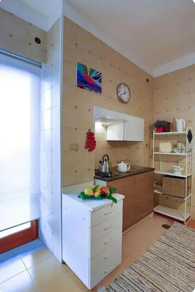 Apartment Casa In Villa Nel Parco Del Vesuvio Pollena Trocchia Italy