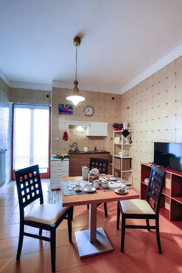 Casa In Villa Nel Parco Del Vesuvio Pollena Trocchia Italy